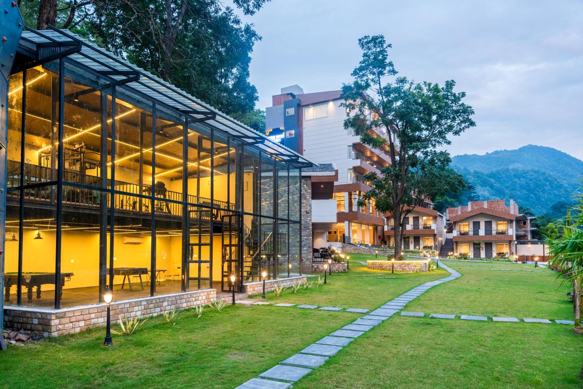 Dls Divine River Resort And Spa, ริชิเคช ภายนอก รูปภาพ